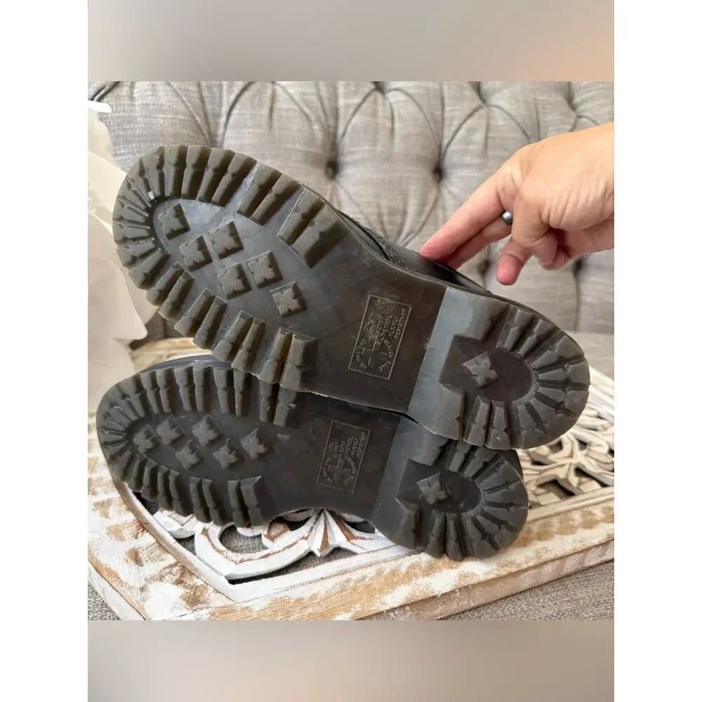 Dr. Martens classic dr